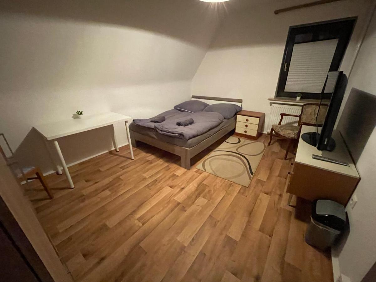 Schones Einfaches Zimmer In Cloppenburg-Nord Esterno foto